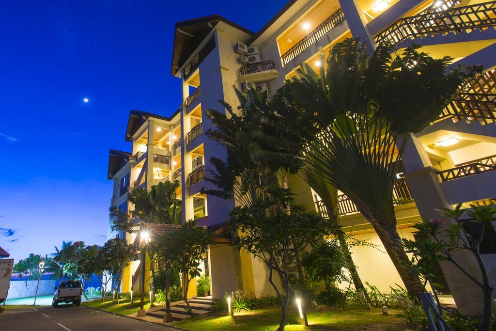 Sabah Beach Villas&Suites Kota Kinabalu Exterior foto