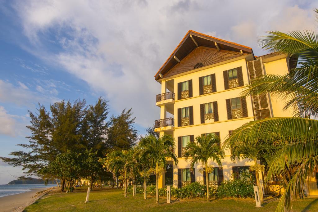 Sabah Beach Villas&Suites Kota Kinabalu Exterior foto
