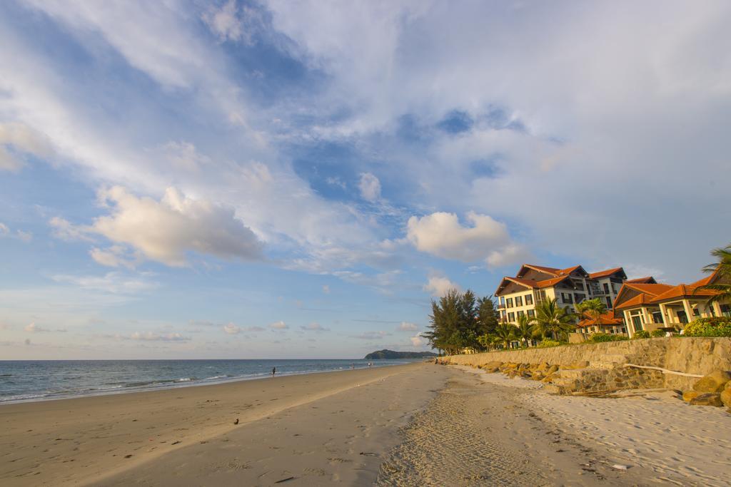 Sabah Beach Villas&Suites Kota Kinabalu Exterior foto